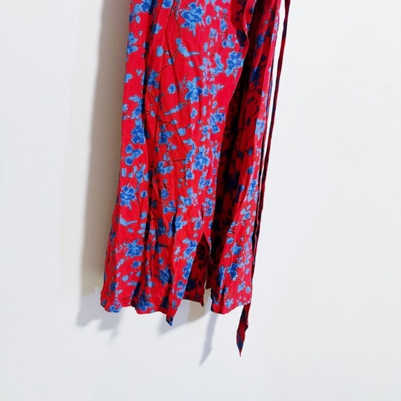 Gillia - Red and Blue Floral Wrap Midi Dress - Picture 4 of 6